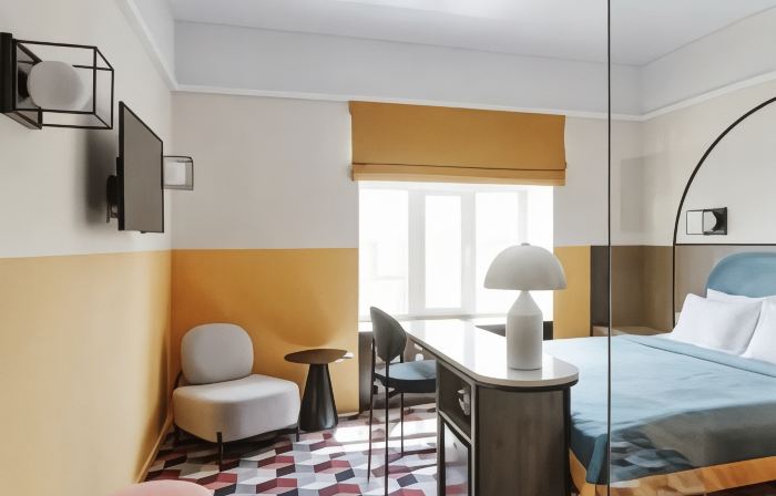 Mini-Otel Sketch