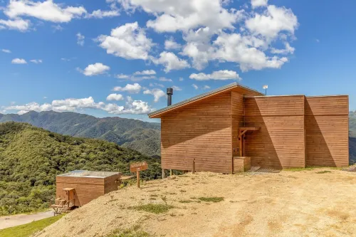 Cabin in the Mountains with Beautiful Views VST012 Hotels in Anitápolis