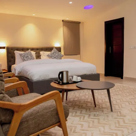 Momo's Guest House