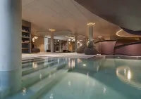 Majestic - Unique Spa Resort - piscina