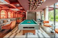 Luxurious 1 and half Bedroom Condo with Resort-Style Amenities in Nonthaburi