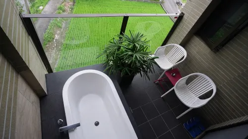 Riverbank Villa