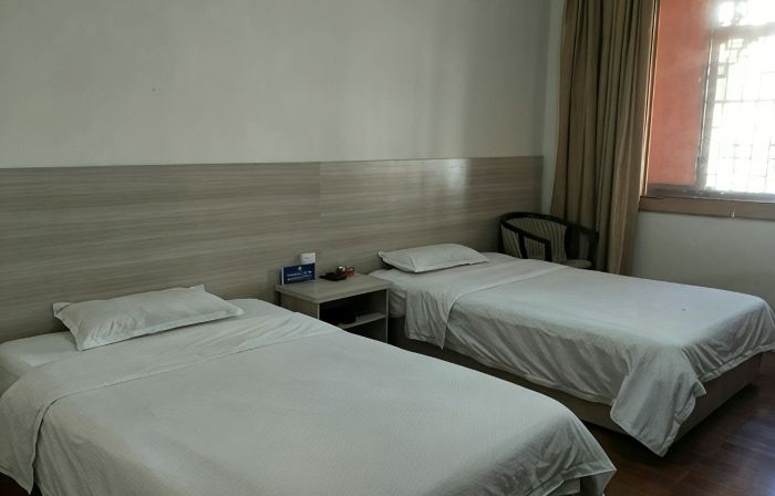 Shuanglong Hotel
