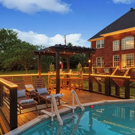 Luxury 5Br Estate: Bourbon Bar, Spa, Pool, 100" Cinema, 12 Mins to Bardstown