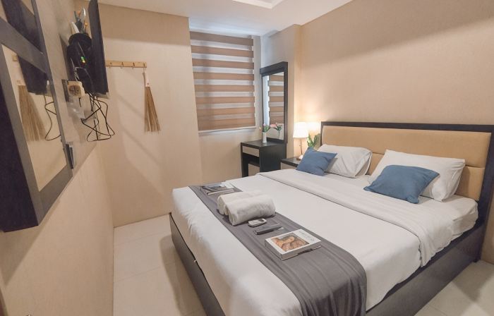 2BR near Marvell City Mall at Linden Apartment By Travelio