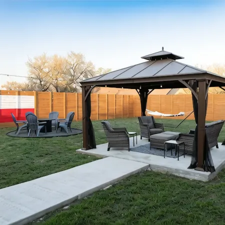2 minutes to downtown! Hill Country Luxury Duplex TX Wine Trail - Home B