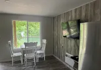 New cabin located on the jacks fork river front. - Chalets