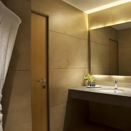 Click Hotel, Junagadh