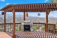 Casa sunset Modern  2BR/1BA in Fletcher Hills with beautiful sunset views, pool
