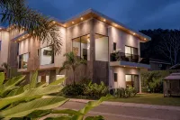Private Luxury Villa Prime Location South End of Jaco Beach, Gated Community. - maisons de vacances