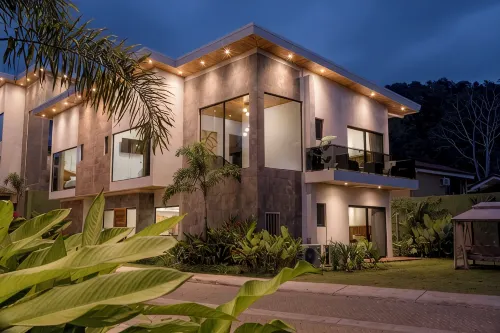 Private Luxury Villa Prime Location South End of Jaco Beach, Gated Community.