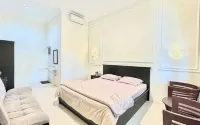 Amanah Hotel Syariah - 駐車場