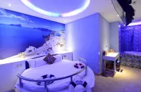 We Love Hotel