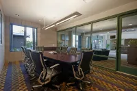 Best Western Plus Sundial - موقف سيارات