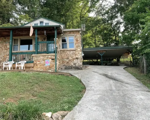 Charming house on deep water cove and amazing views Hotel di Grainger County