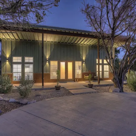 Serene Getaway Nestled in the Tx Hill Country!