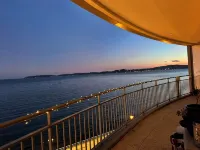 Apartment "Sur l'Eau" walking distance to beach and center. Gulf of Saint-Tropez