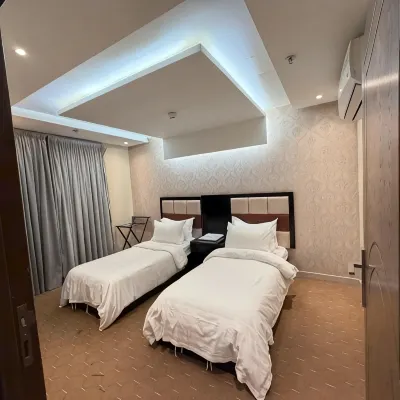 Akarem ishbilia Serviced Apartments 阿爾哈姆拉購物中心附近的飯店