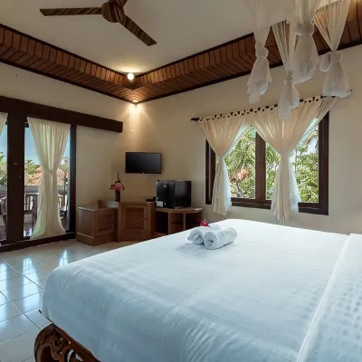 Banyualit Spa 'n Resort Lovina Отели рядом с достопримечательностью «Водопад Алинг-Алинг»
