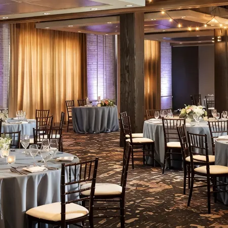 The Westin St. Louis Отели рядом с достопримечательностью «Железнодорожный вокзал Юнион-Стейшн»
