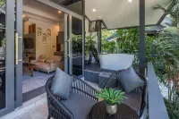 Loy Chalet - Kitchens