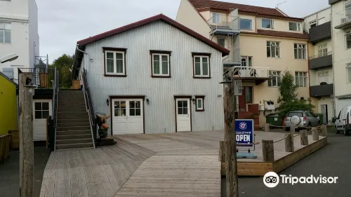 Acco Ice Apartments