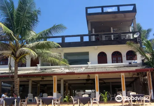 Royal Beach Hotel Hikkaduwa - Romantic