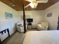 Cozy Cottage near the lake (Big Lake, LA) - 3-Star