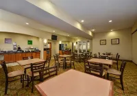 尤金舒適套房酒店 - 早餐