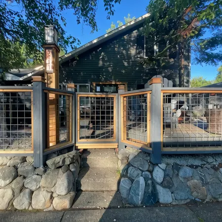Luxury Retreat on the Greenbelt / Private Home w/ Sauna & Yoga Studio&Fitness