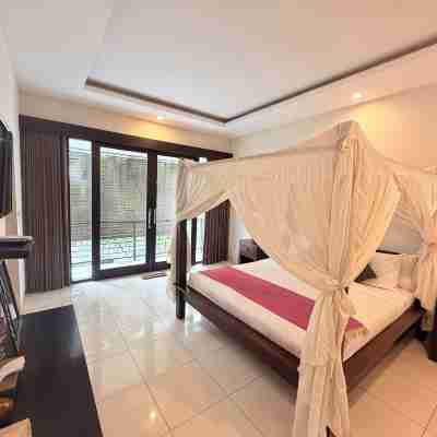 PENELOPY VILLA 1 NEAR EAT STREET OBEROI. Rooms