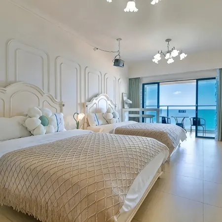 Fengyunhai Holiday Apartment (Hailing Island Poly Ten-Mile Silver Beach Branch)