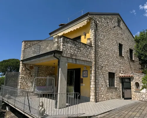 Itaca House - ChiacchioProperty Hotels in Vibonati