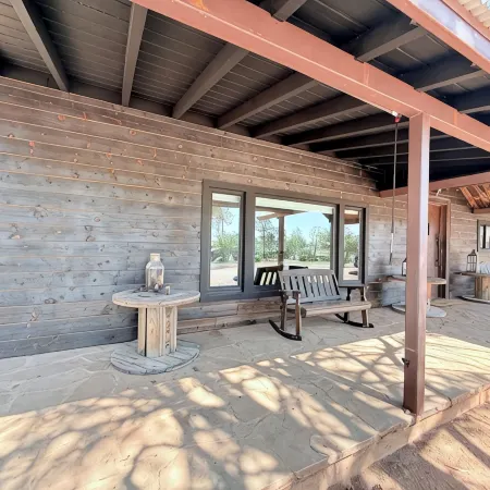 2 Acre Cozy Rim Country Escape