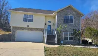 Fort Wood Retreat in Saint Robert MO