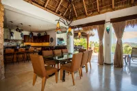 Ocean views, breathtaking sunsets, gorgeous villa
