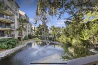 5-Minute Walk to Beach/Coligny, Sleeps 8, Pool, Family Friendly -  Holiday Villas
