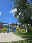 Enjoy Pool, Billiards, Sauna, Access to the Lake