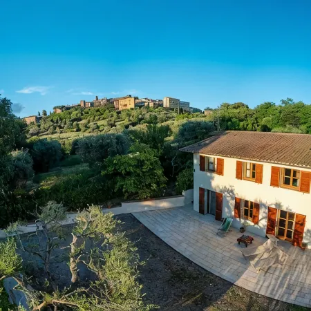 Private villa with Jacuzzi in Montemerano, near Terme di Saturnia