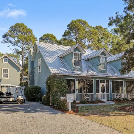 Private 5-bedroom house with private screened in pool and beach access