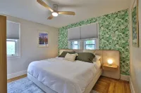 Queen City Blue- Historic Charmer Luxurious Living - 방갈로