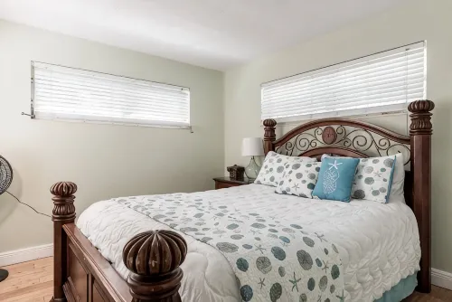 Flamingo Park w/ Private Heated Pool + 5 Min to Beach. Walk to Convention Center - Beach