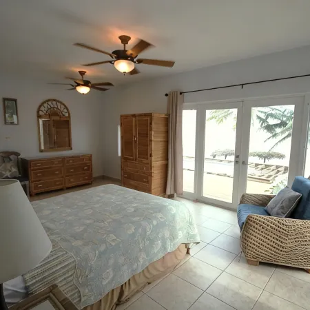 BeachPlumVilla - Snorkeler's Paradise