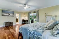 BIG Backyard w/Terrace-Dining-Games-Firepit // 6min2Beach - Holiday bungalows