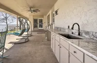 Relax lakeside at Lake Nasworthy - 4-Star