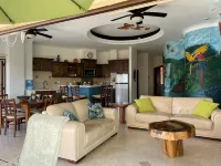 LUXURY 3br BEACH FRONT VACATION PROPERTIES