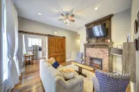 Historic Downtown Hawley Loft - 3-Star