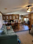Peaceful home on little Round lake near EAA, Iola car show & the Packer Stadium. - 2-Star