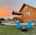 The Lonesome Dove Lake Cabin