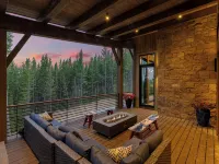 Big Sky Summit - Hot Tub, Fireplace & Ski Access